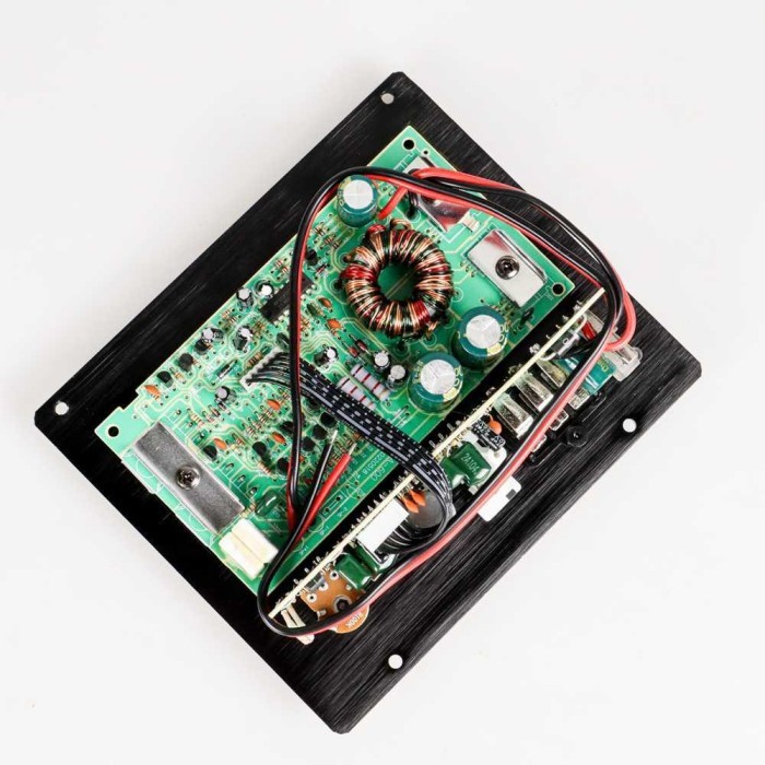 TOP MODUL SUBWOOFER MOBIL POWER MONOBLOCK 600W FK-206 -