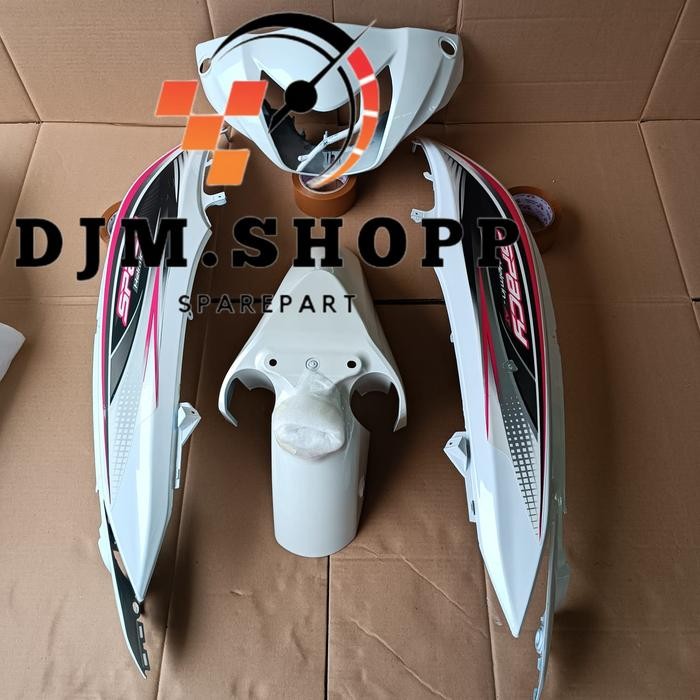 full body halus honda spacy putih