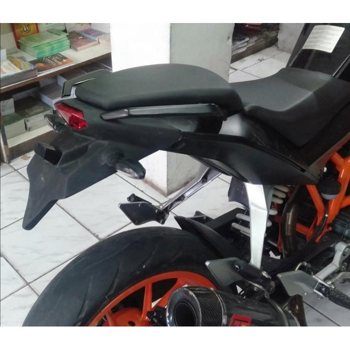 Spakbor Belakang KTM Duke 200 250 CC
