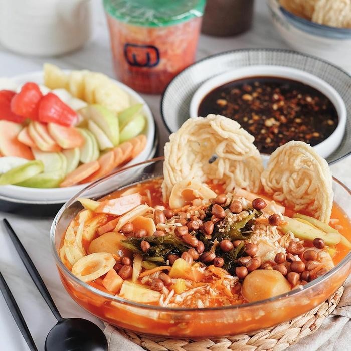 

NewZbgt- ASINAN SEDAP GEDUNG DALAM BOGOR