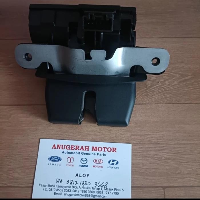 Ready door lock aktuator bagasi ford focus fiesta