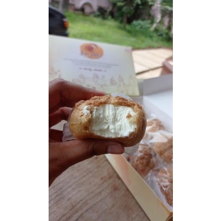 

Sajiandapur Soes Deliz Kue Sus Choux Rasa Vanilla Isi 10Pc
