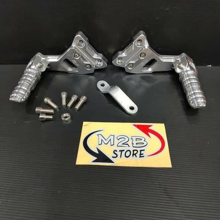Foot step belakang FULL CNC SATRIA FU MX KING NEW 135 SILVER PUTIH