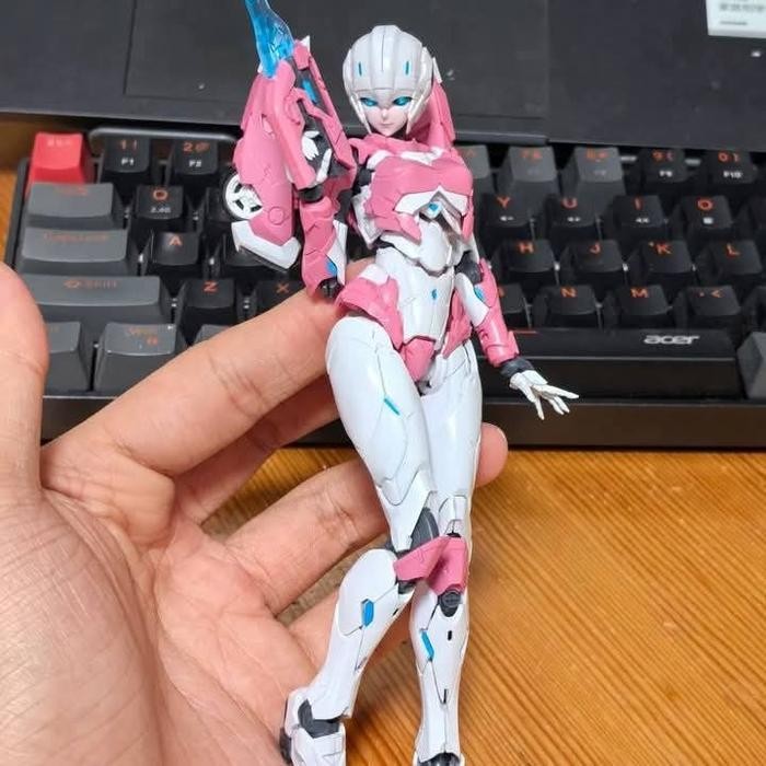mD-002 Arcee Ko flame toys Furai model Arcee model kit md002