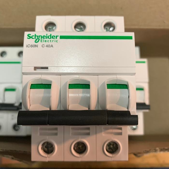 MCB IC60N 3P 40A SCHNEIDER
