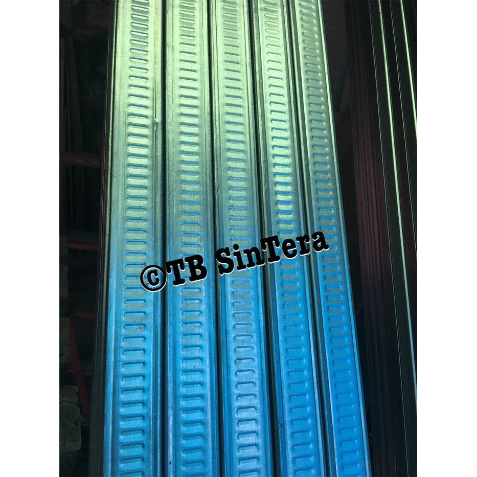 Besi Holo Profil 2 x 4 Rangka Atap / Hollow Gypsum / Baja ringan 2x4 *