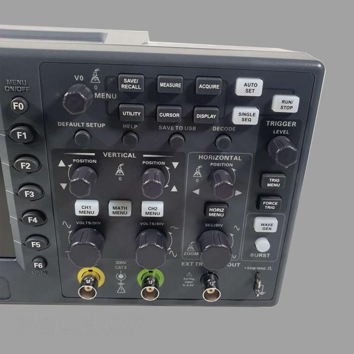 Osiloskop Digital 2 Channel Oscilloscope Otomotif Signal Generator 100Mhz - Hantek Dso2D10 - Asli