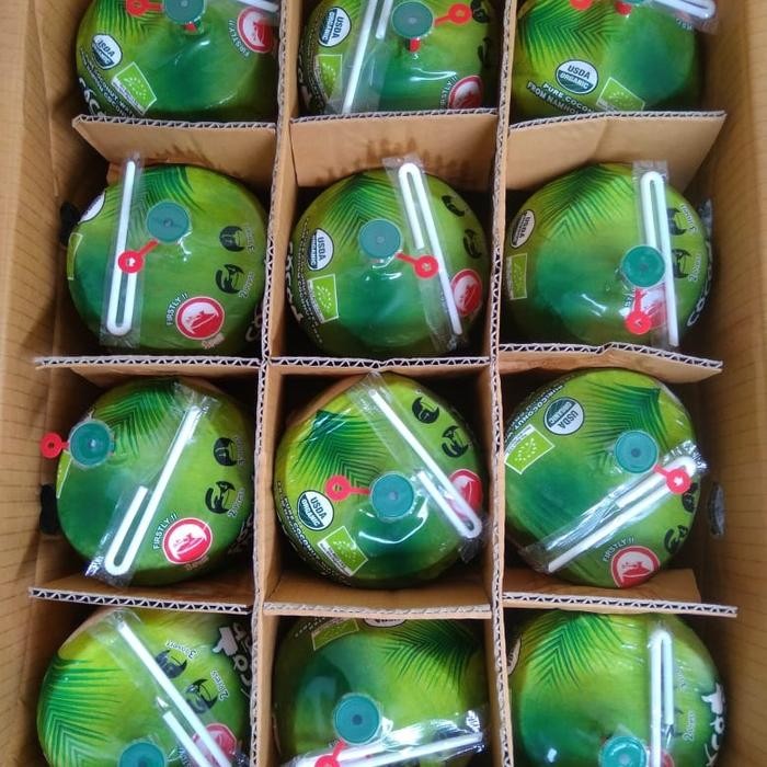 

InstanTanyadulu- KELAPA COCO THUMB YOUNG THAI COCONUT FRESH IMPORT PER DUS