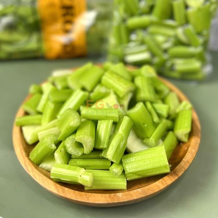 

BnyKBonusBelidiMari- Fresh Cut Serori Celery Sticks 500gr