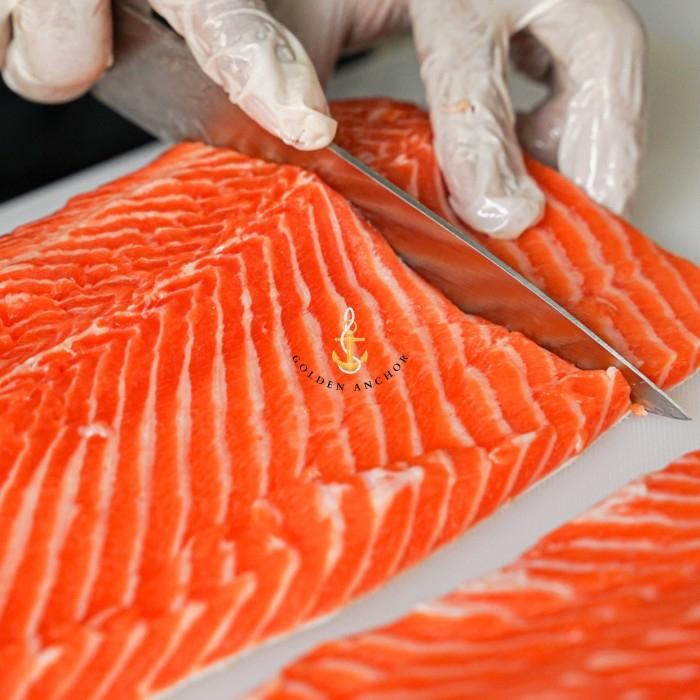 

BnyKBonusBelidiMari- Ikan Salmon Premium Fresh Sashimi Grade Fillet Portion 500gr/1kg
