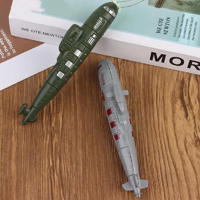 mainan kapal selam militer plastik diorama-miniatur warna hijau *
