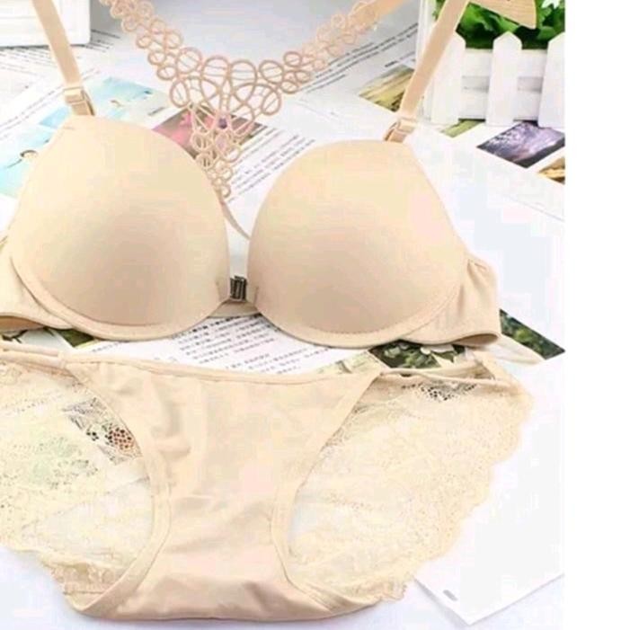 Zareen- Set Bh Fashion Wanita Model Kait Depan Motif Kupu-Kupu Kawat Busa Tebal Art285