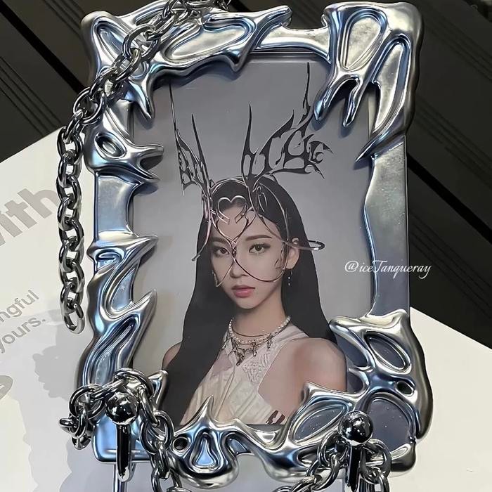 

Photo Card / Card Holder Silver Aesthetic Cahol