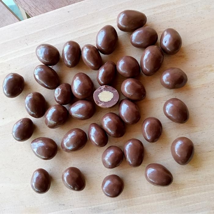 

500gr silverqueen almond bites Terlaris