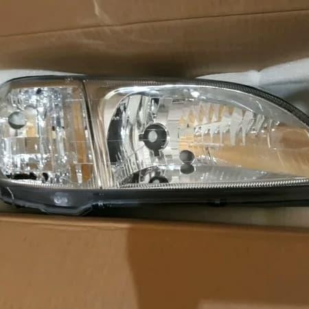 Honda City Z 2000 - 2002 Head Lamp Lampu Besar Kode 045