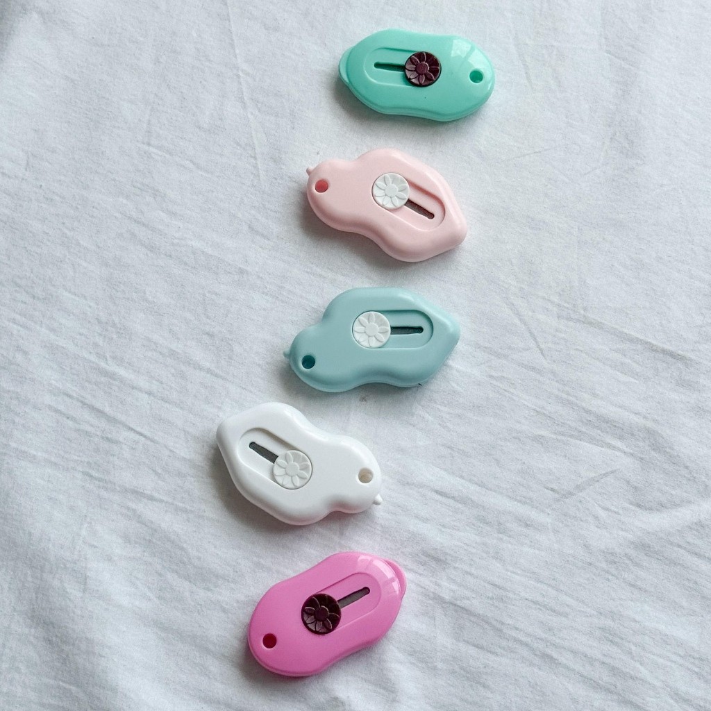 

JH8 Pluffyschoice FREEBIES MINI CUTTER