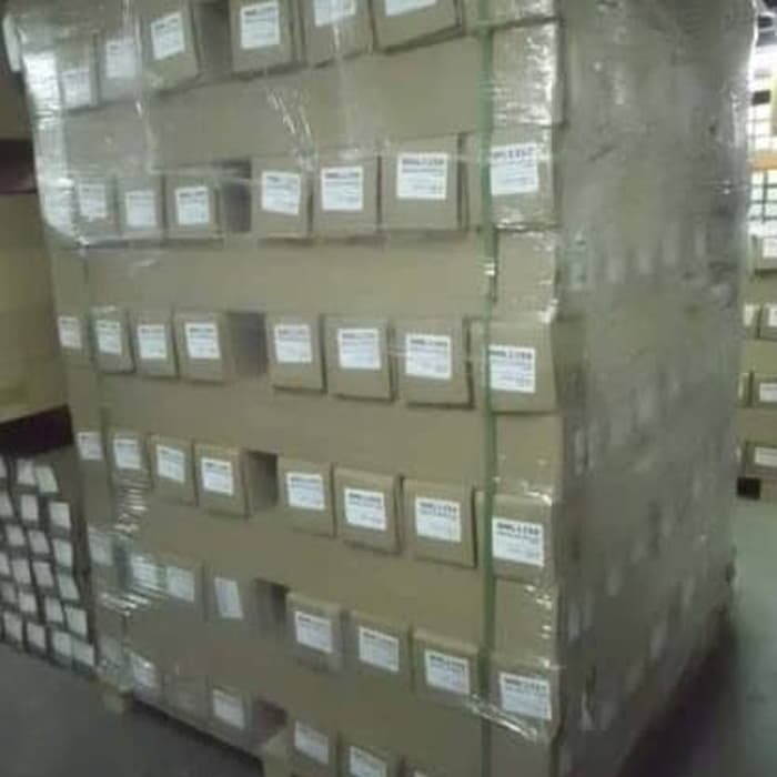 

Vinnyl Sticker tros e 150gsm 24''x30m Wateroof