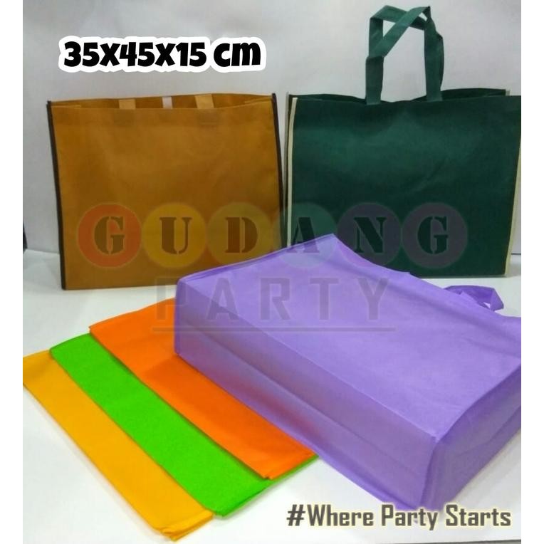 

Pesta- Spunbond Jahit (35x45) Landscape/Tas Bingkisan/Kantong Belanja Besar