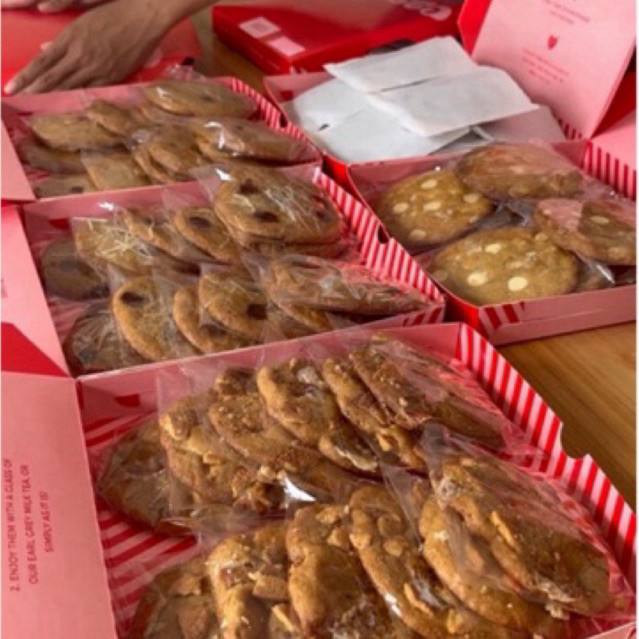 

Cascara Cookies - Soft Baked Thin dan Thick Cookies Mix Paket Bundling isi 2 - 9 Premium Tebal Tipis