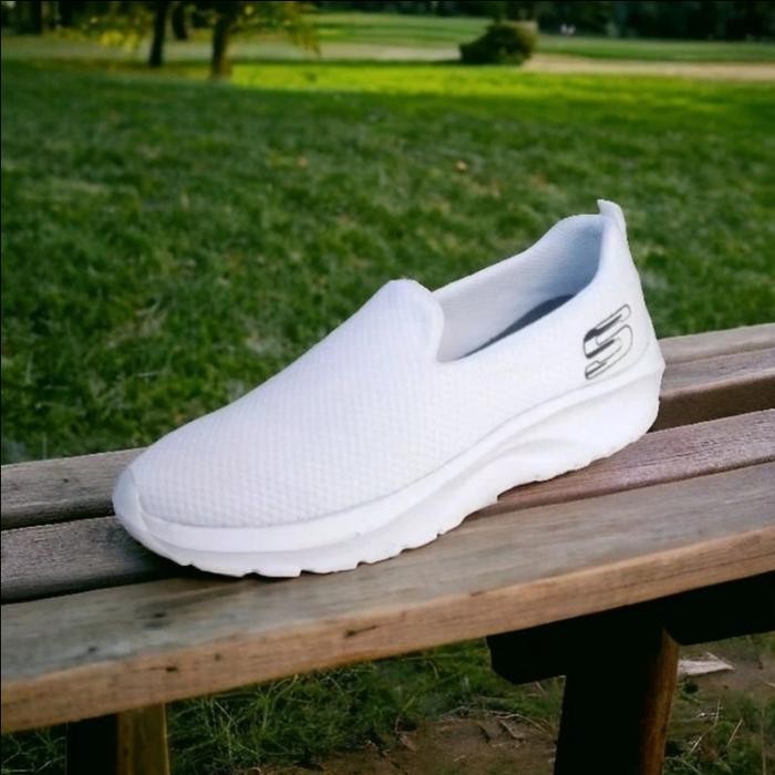 PREMIUM Sepatu Slip On Skechers Pria Putih Polos Ukuran Jumbo Besar Big Size 46 47 48 49