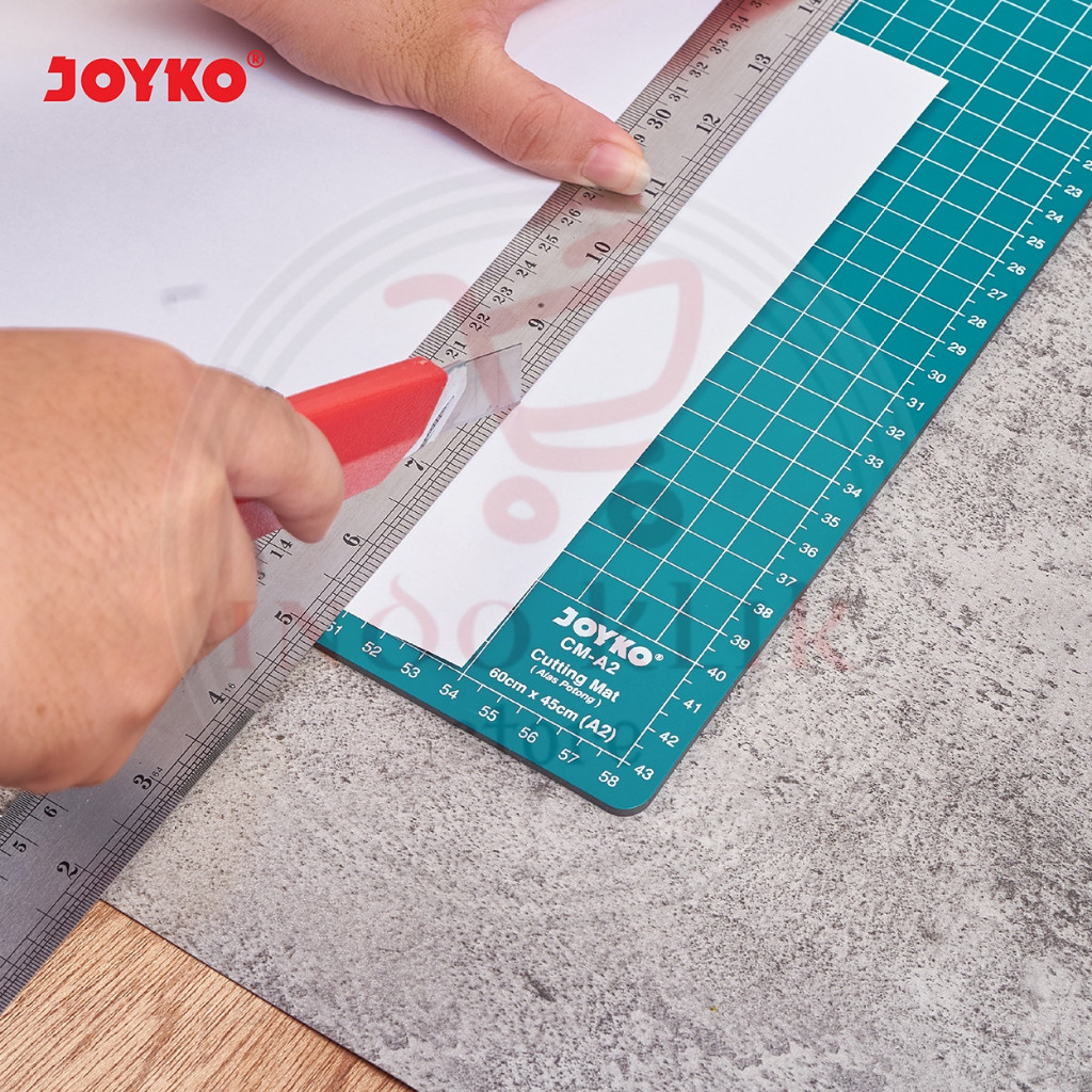 

Cutting Mat Ukuran A2 Joyko / Alas Potong Kertas CM-A2 / Tatakan Cutter Hijau CM A2 Besar