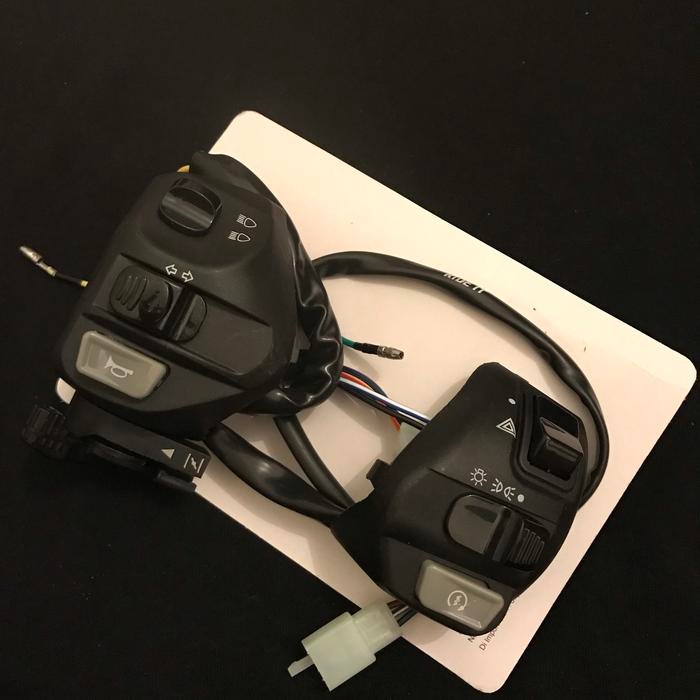 SAKLAR KANAN-KIRI AEROX PNP MIO