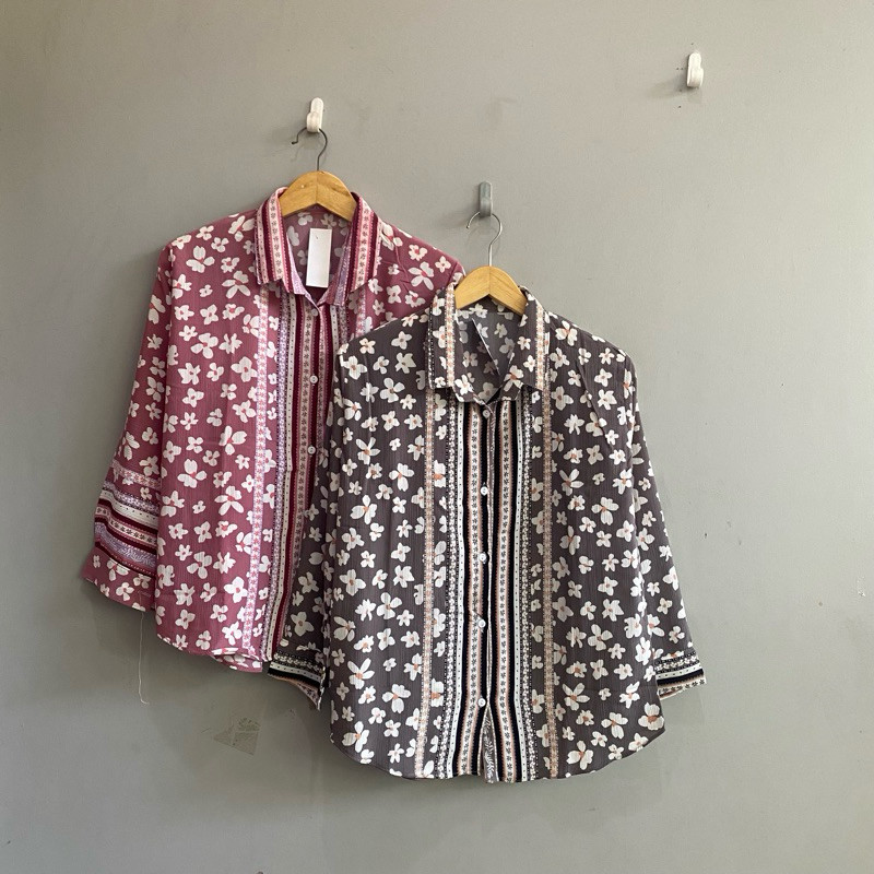 Pola Mewah Kemeja Crincle Motif Bunga Atasan Wanita