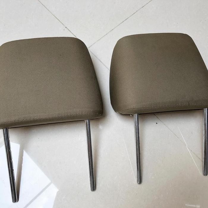 Head Rest Mobil Toyota Avanza Xenia 2012 Second Bekas
