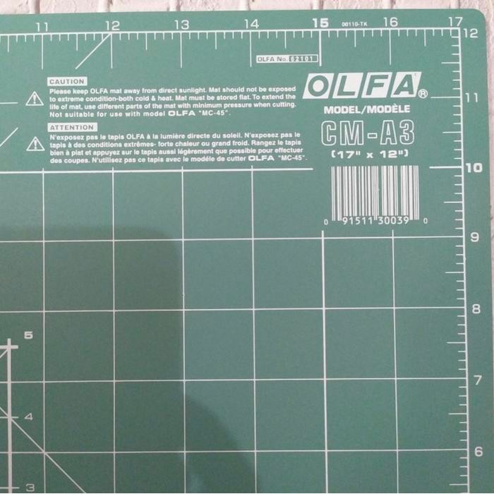 

ALAS POTONG 43X30CM CUTTING MAT CM-A3 OLFA