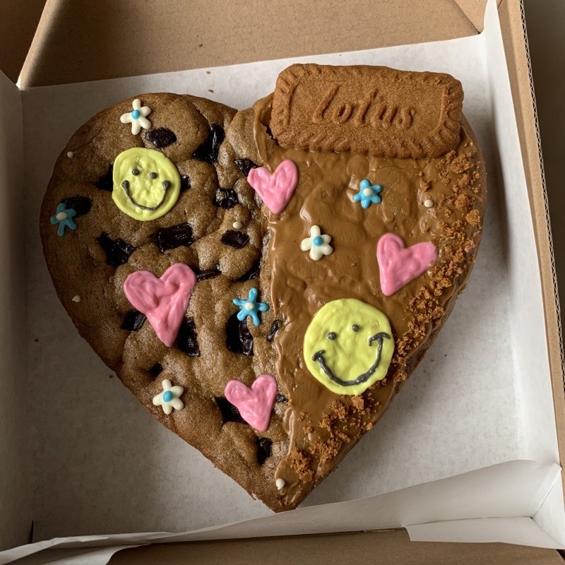 

Mamam_Asoy Heart Shape Cookie Cakes @Thecookieclub.Id