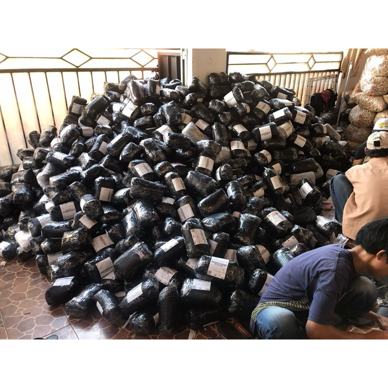 

Andrianbijaksana Basreng Daun Jeruk 1Kg / Basreng Pedas Daun Jeruk Isi 1Kg