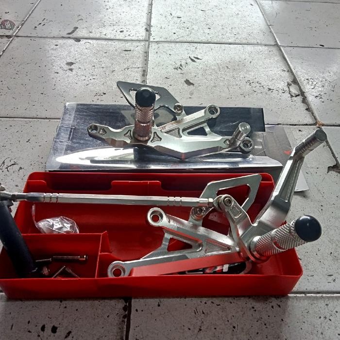 Foostep Underbone Step Ub Ninja R Rr Aitech Original