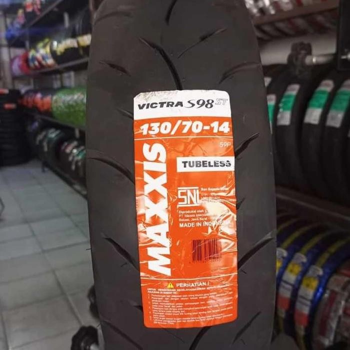 BAN LUAR MAXXIS VICTRA 130/70-14 TUBELESS
