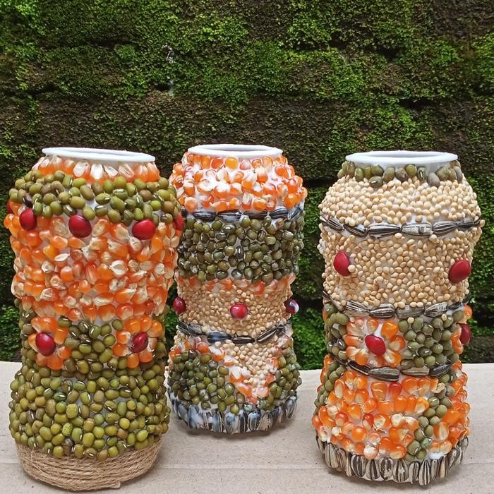 Vas Bunga Kolase Biji-Bijian