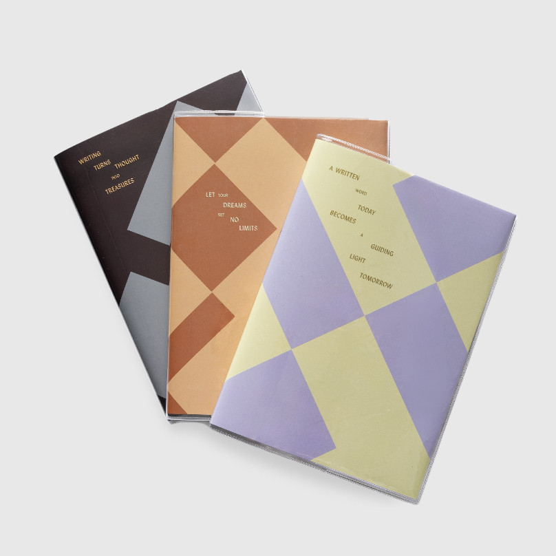 

Biggy Ziggy Notebook - Buku Cover PVC