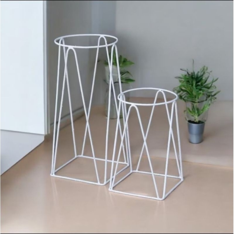 Flowersbloom [Gmtrc]- Standing Pot Bunga Besi 1 Set Hitam Putih Gold / Standing Pot Bunga Besi