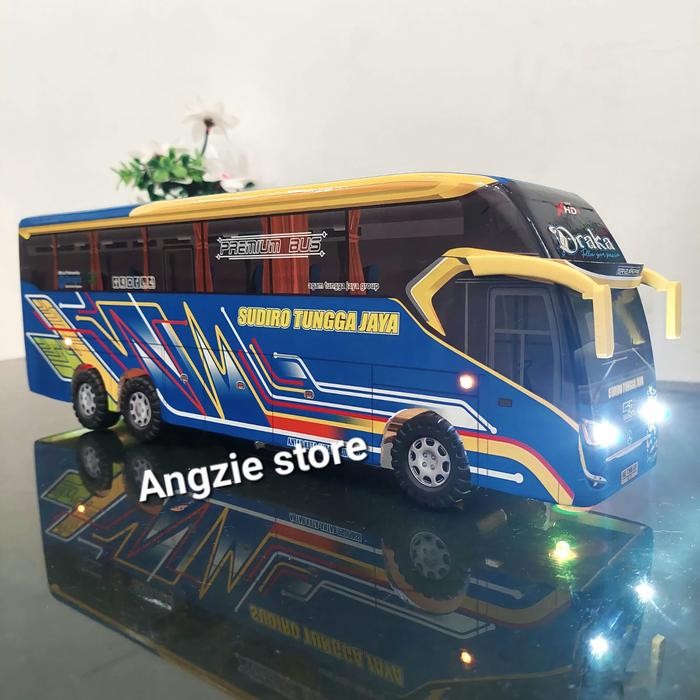Miniatur bus bis Sudiro Tungga Jaya STJ Draka