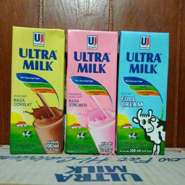 

Susu Ultra Milk 200ml / 250ml Ultra Full Cream Cokelat Strawberry Isi 24Pcs ( Karton )
