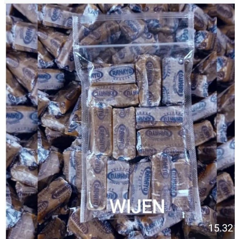 

dodol wijen kekinian 1kg juaranya dodol khas Garut yg enak manis legit fresh