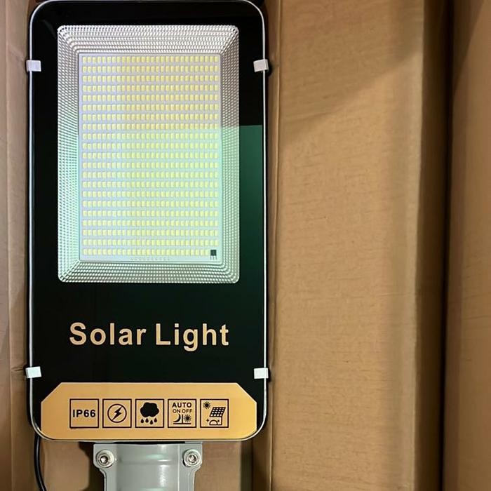 Limited Lampu Jalan Pju Solar Panel 400 Watt 400W Lampu Jalan Led Panel Surya