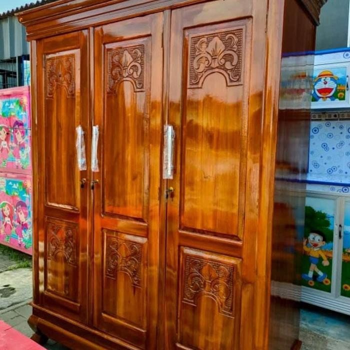 lemari jati / lemari kayu jati 3 pintu jumbo gjah