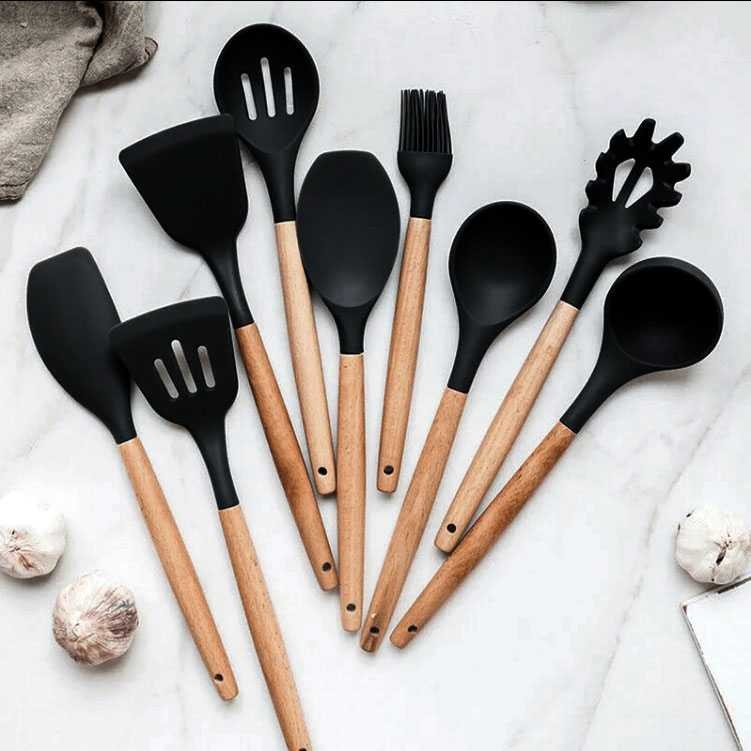 

Set Spatula Silikon 9in1 Peralatan Dapur Anti Panas 9in1 Silicone Spatula Set Heat Resistant Kitchen Cooking Utensils Warna Hitam