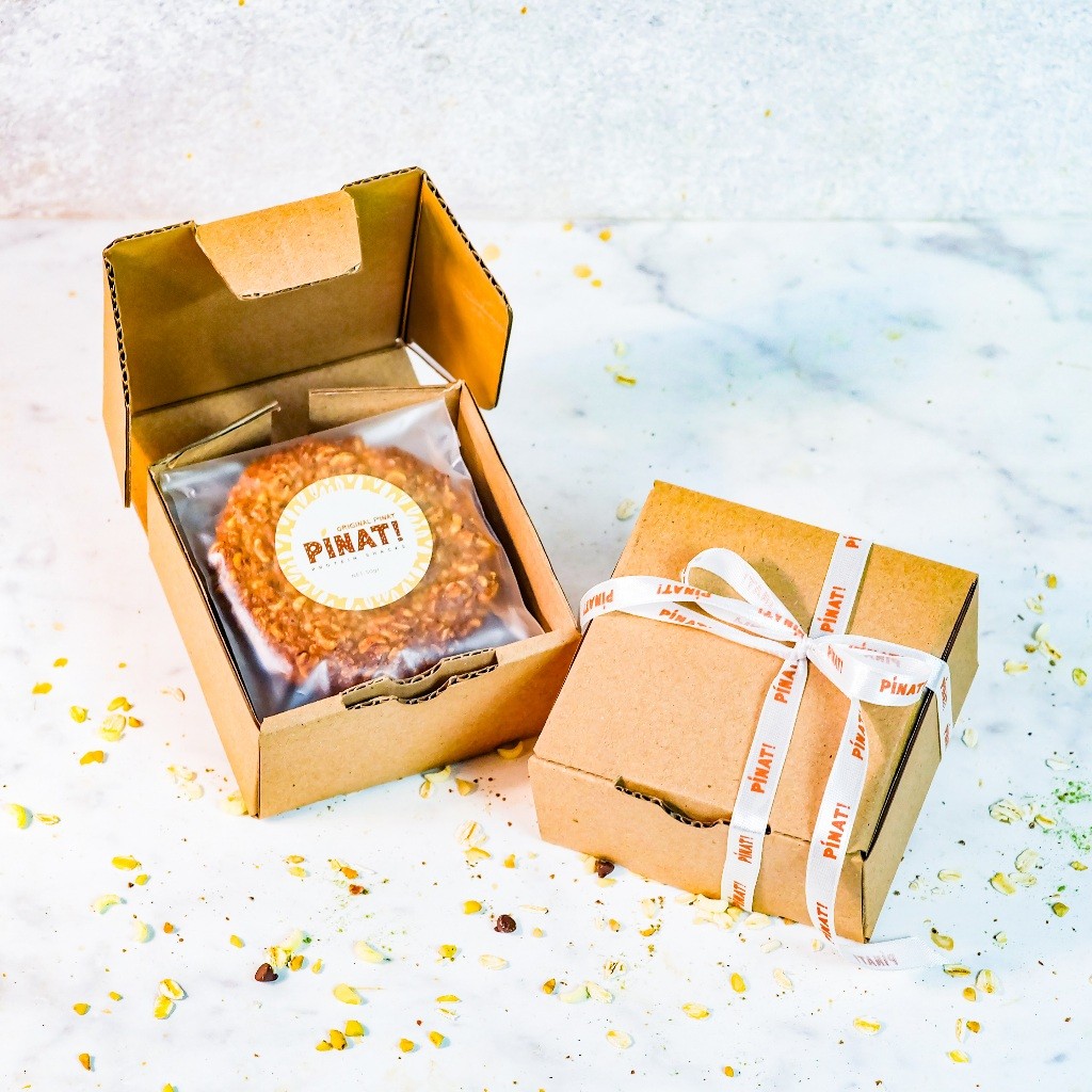 

RATU BUNDLE 4 PCS BIG PEANUT OATMEAL PROTEIN DIET COOKIES (50GR EACH) ALL PINAT FLAVOR