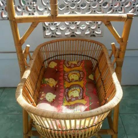 Ayunan Bayi Rotan