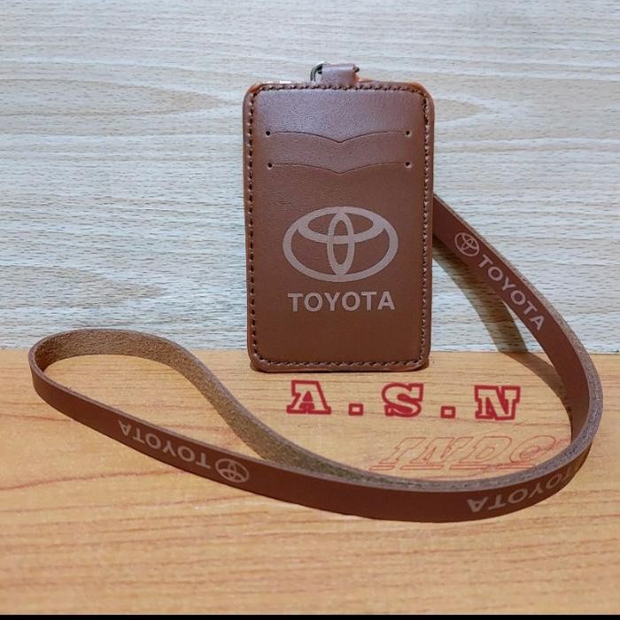 

Holder kalung id card kulit logo toyota