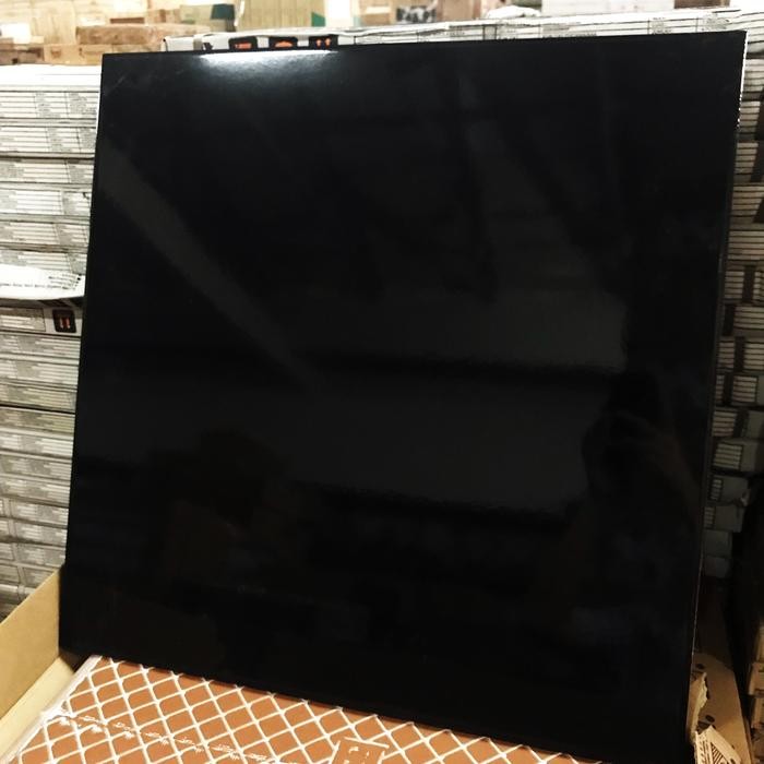 Keramik 60x60 hitam polos (glossy)/ keramik hitam polos