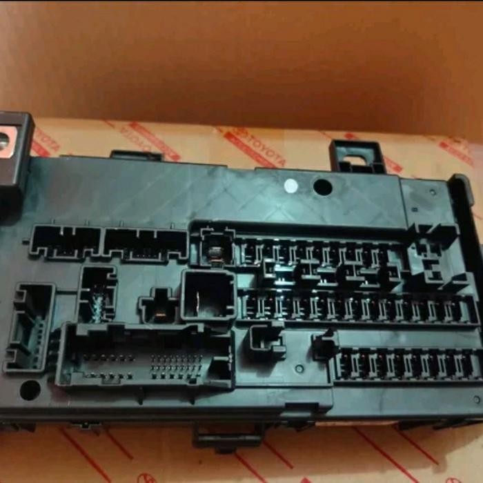 Fuse box sikring Toyota all new Rush Terios Avanza 4A 82600-BZ311