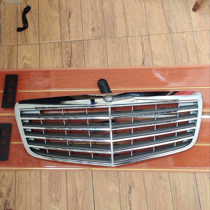 grill mercy w211 avantgarde original
