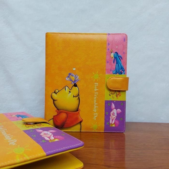 

BINDER PRINTING MOTIP THE POOH A5/RING 20, B5/RING 26 KODE 132