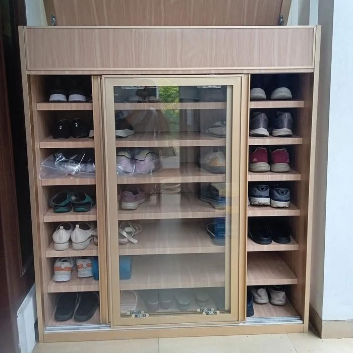 lemari sepatu aluminium
